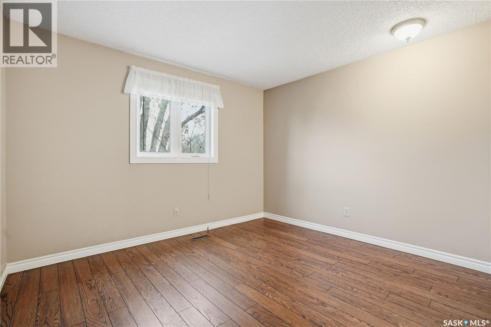 1243 Mcneill Crescent, Regina, Saskatchewan  S4N 5Z3 - Photo 28 - SK022463