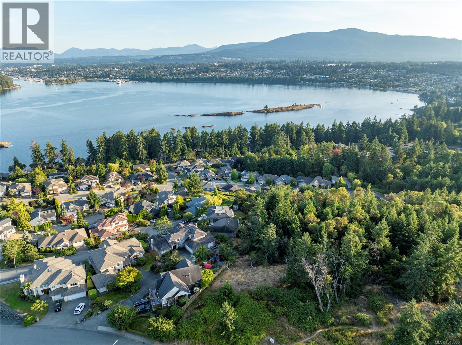 3303 Wavecrest Dr, Nanaimo, British Columbia  V9T 5X1 - Photo 93 - 1018960