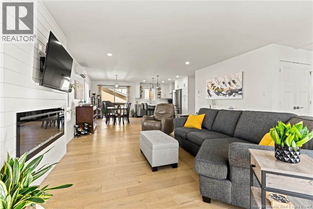 22 Donat Crescent, Dieppe, New Brunswick  E1A 9L4 - Photo 5 - NB129582