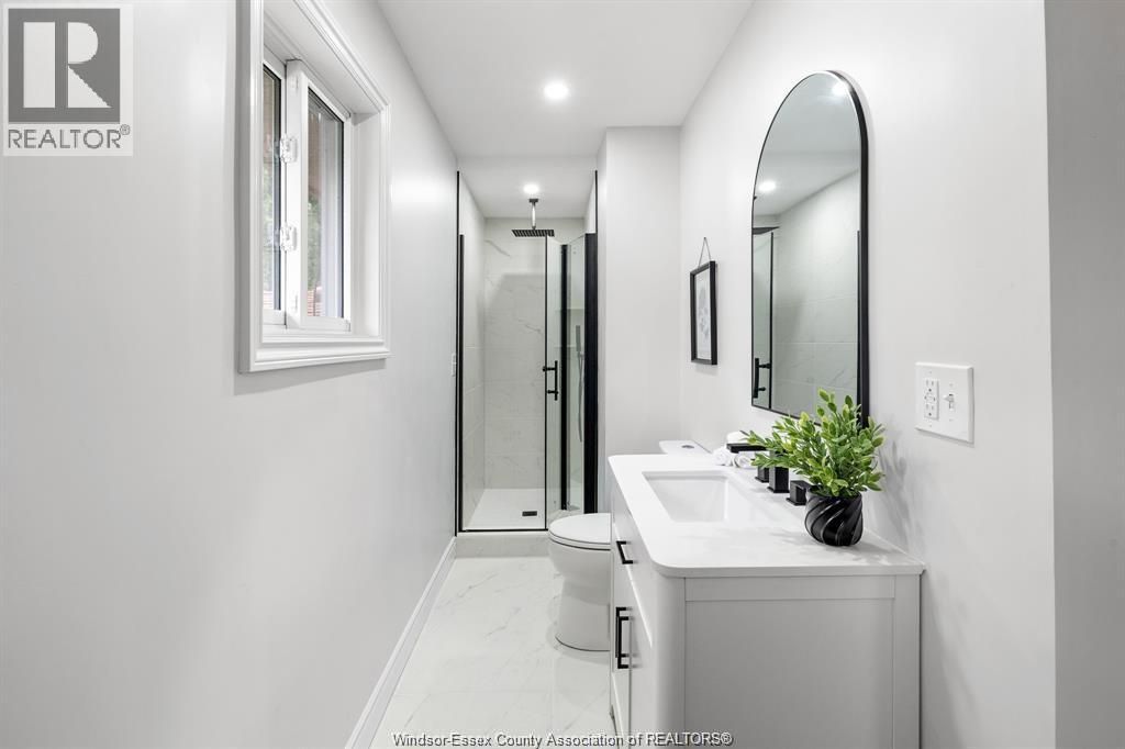 380 Highway 18, Lasalle, Ontario N9J 1Z7 - Photo 37 - 25028334