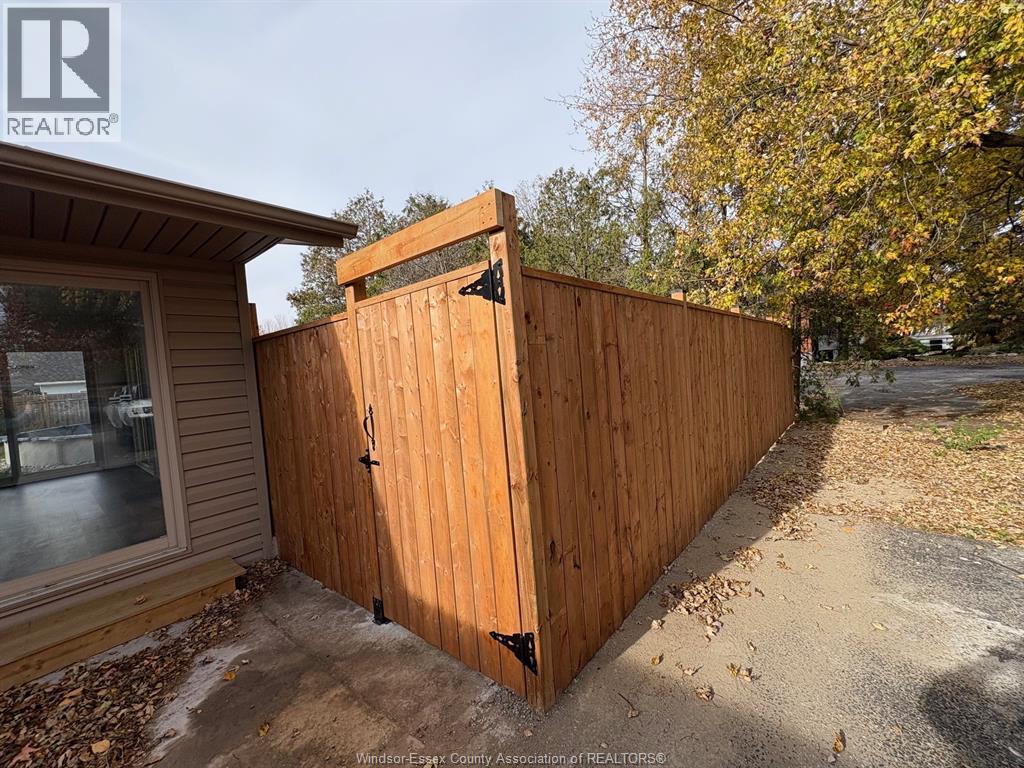 380 Highway 18, Lasalle, Ontario N9J 1Z7 - Photo 4 - 25028334