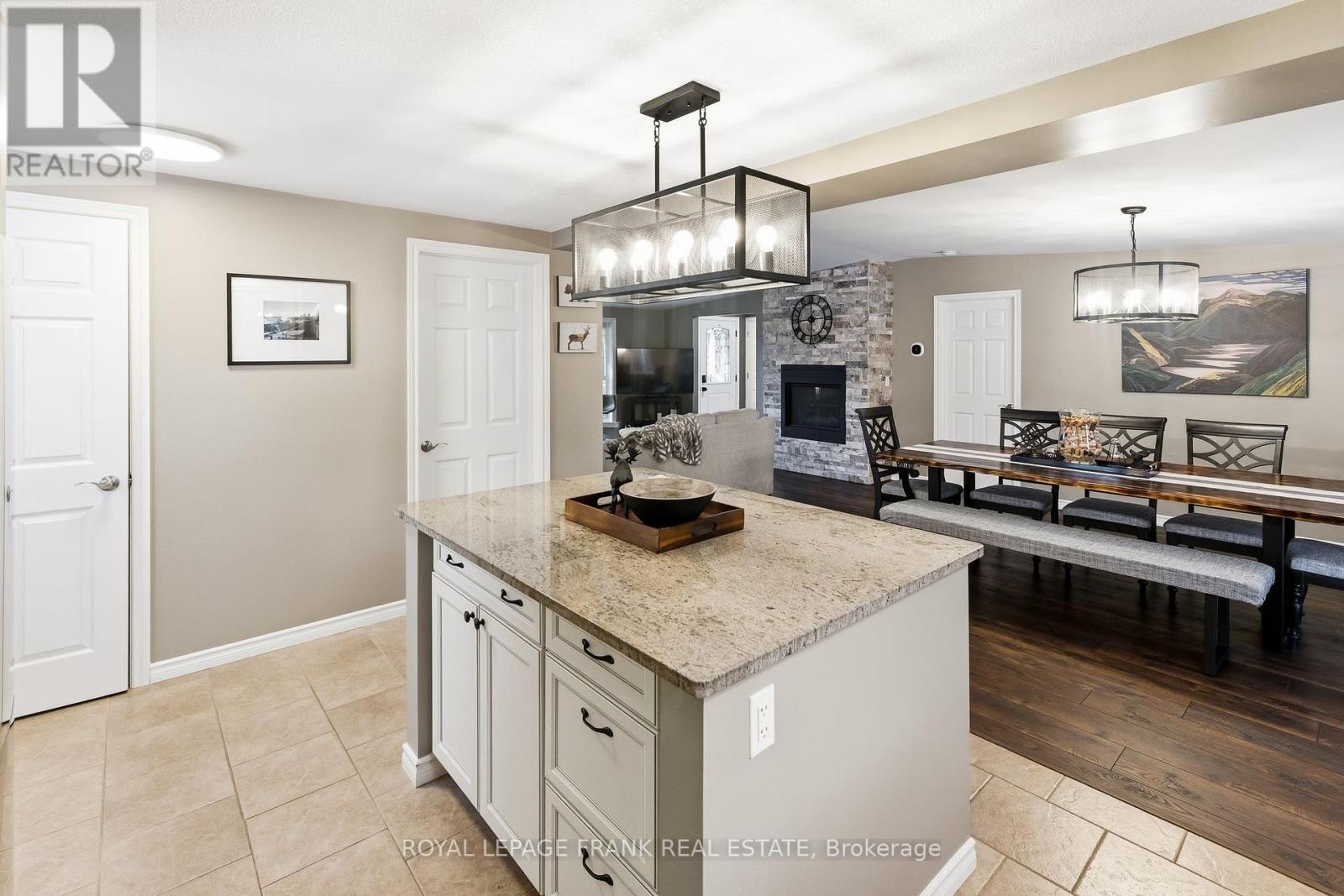 37 Fairway Drive, Clarington, Ontario  L1B 1B4 - Photo 18 - E12521818