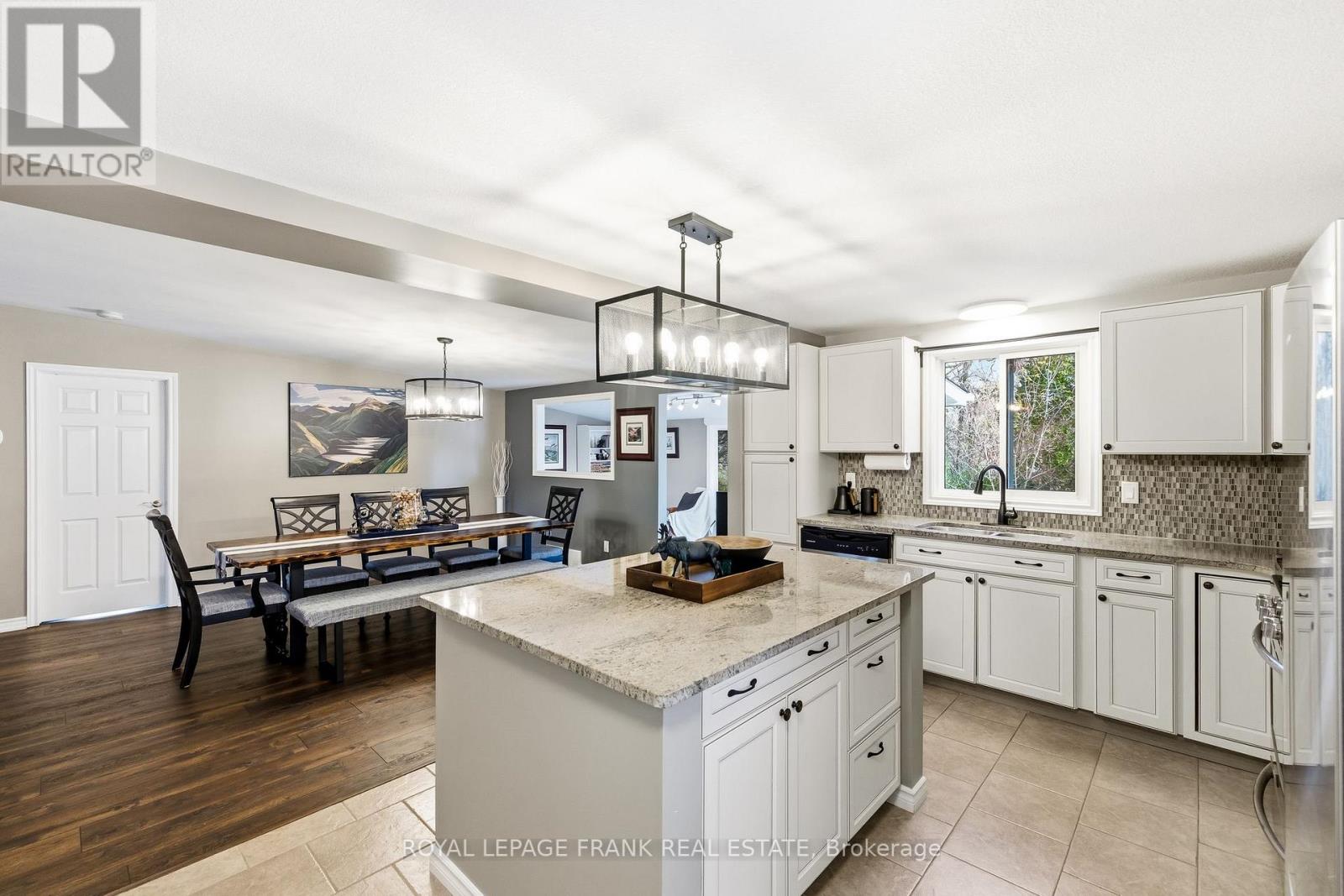 37 Fairway Drive, Clarington, Ontario  L1B 1B4 - Photo 19 - E12521818