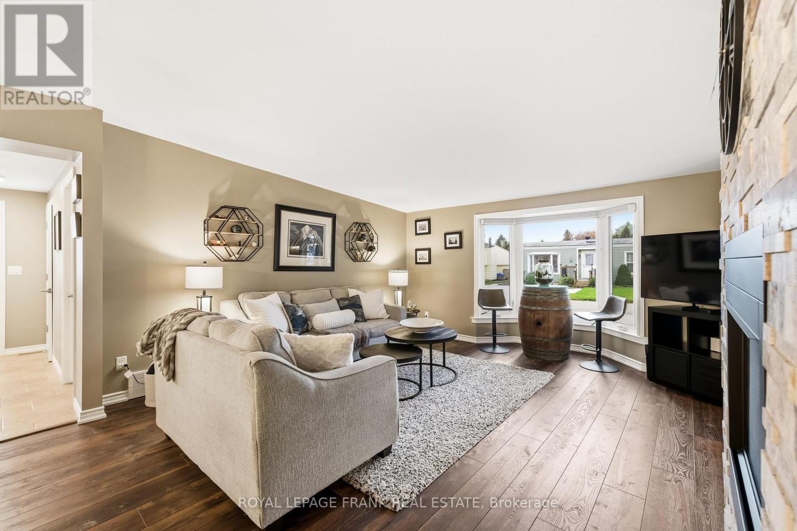 37 Fairway Drive, Clarington, Ontario  L1B 1B4 - Photo 9 - E12521818