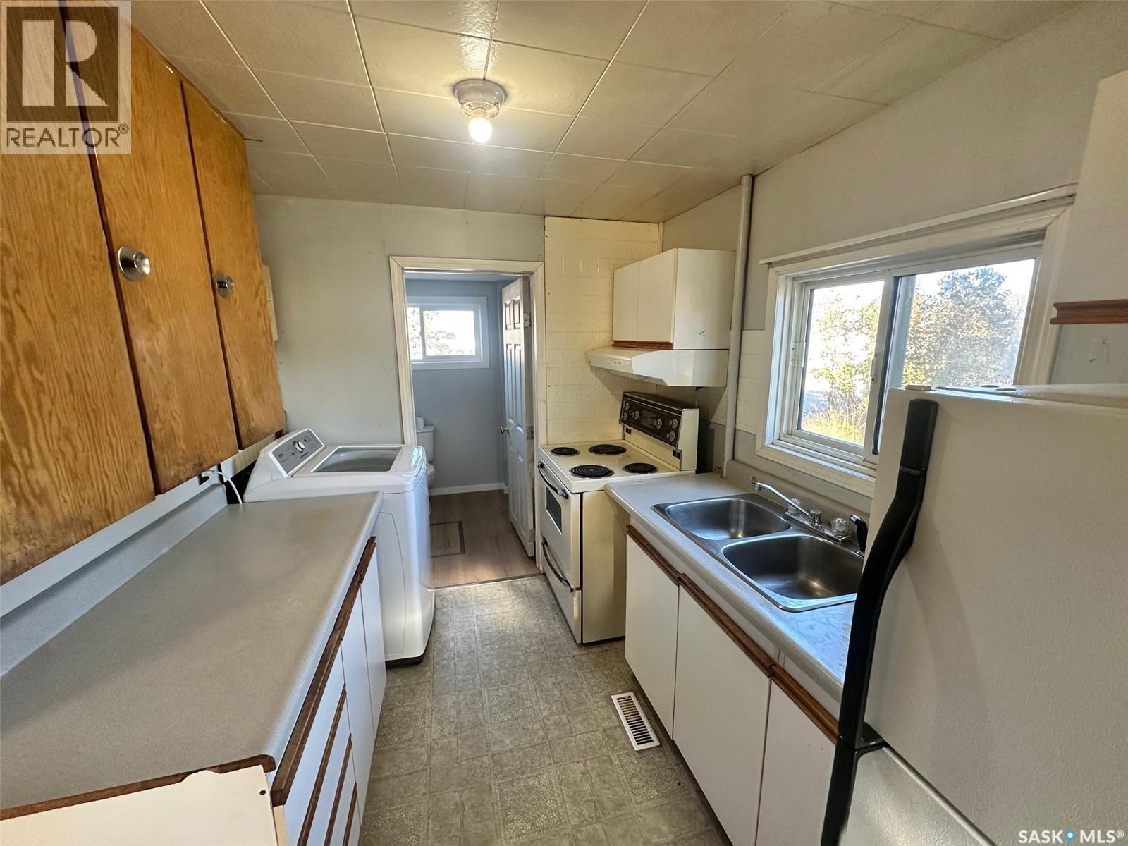 202 Prince Street, Hudson Bay, Saskatchewan  S0E 0Y0 - Photo 6 - SK012471