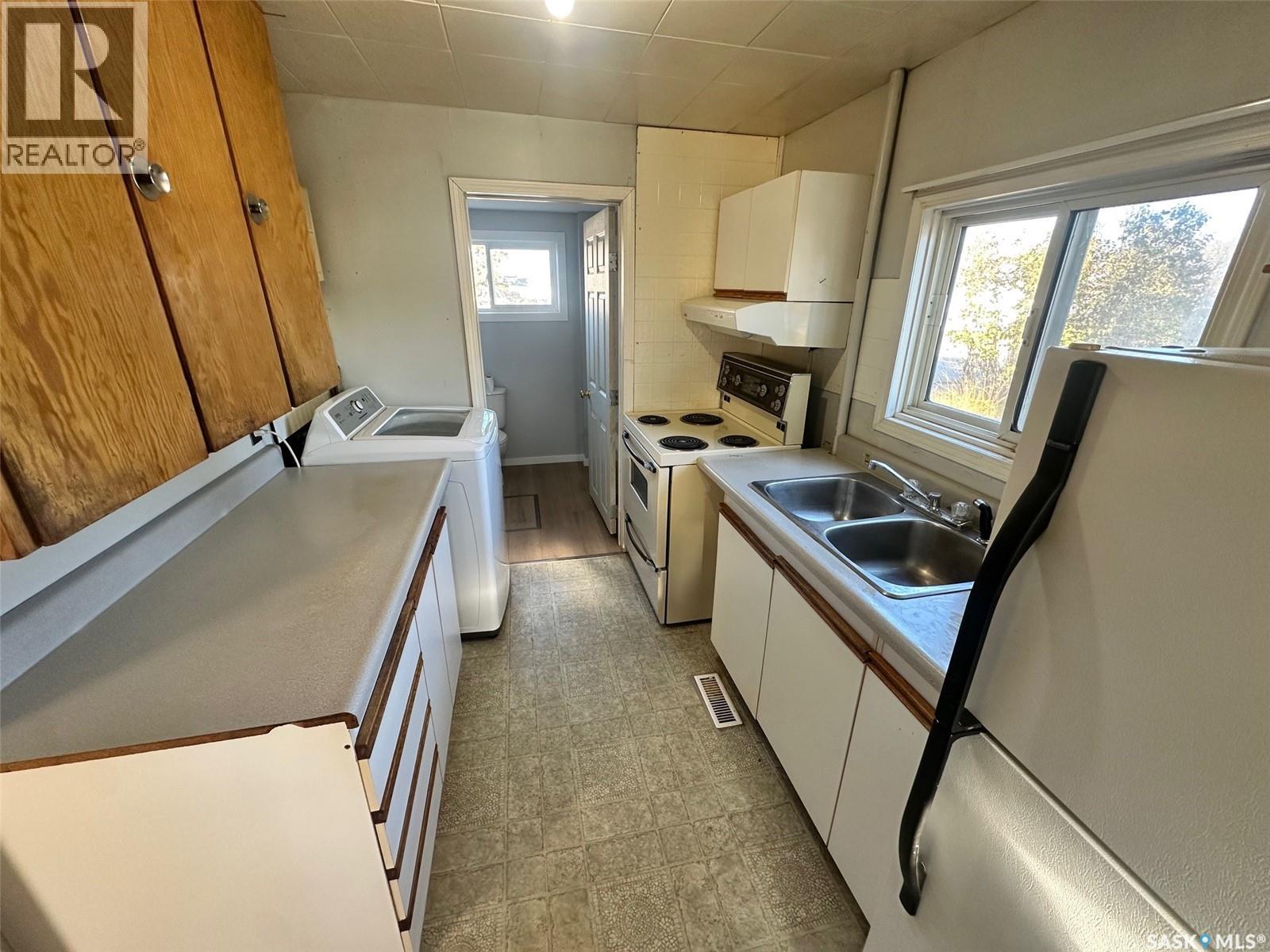 202 Prince Street, Hudson Bay, Saskatchewan  S0E 0Y0 - Photo 7 - SK012471