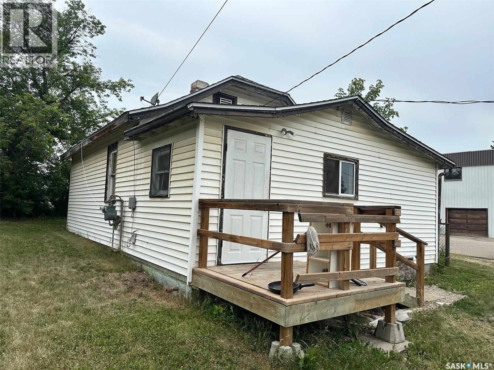 202 Prince Street, Hudson Bay, Saskatchewan  S0E 0Y0 - Photo 4 - SK012471