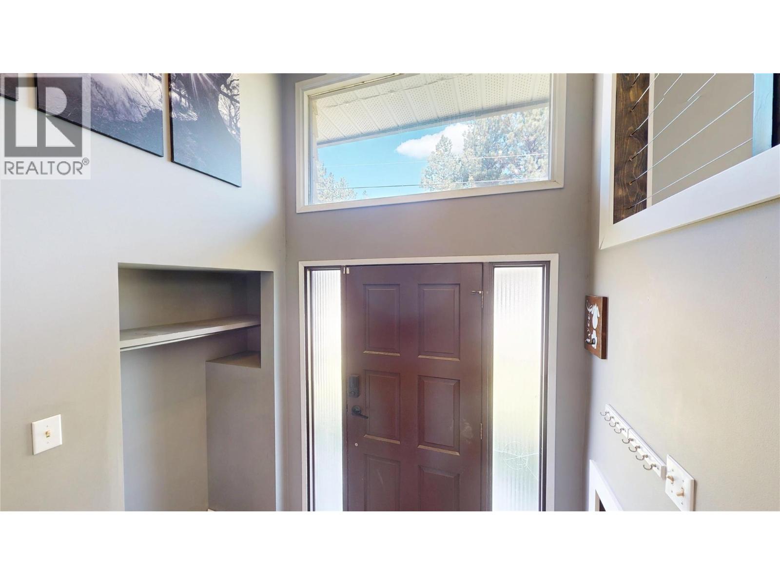 533 Woodland Drive Nw, Cranbrook, British Columbia  V1C 6V2 - Photo 3 - 10346495