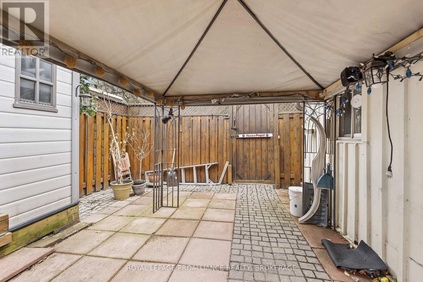 270 Wellington Street, Kingston, Ontario  K7K 2Z1 - Photo 28 - X12521732