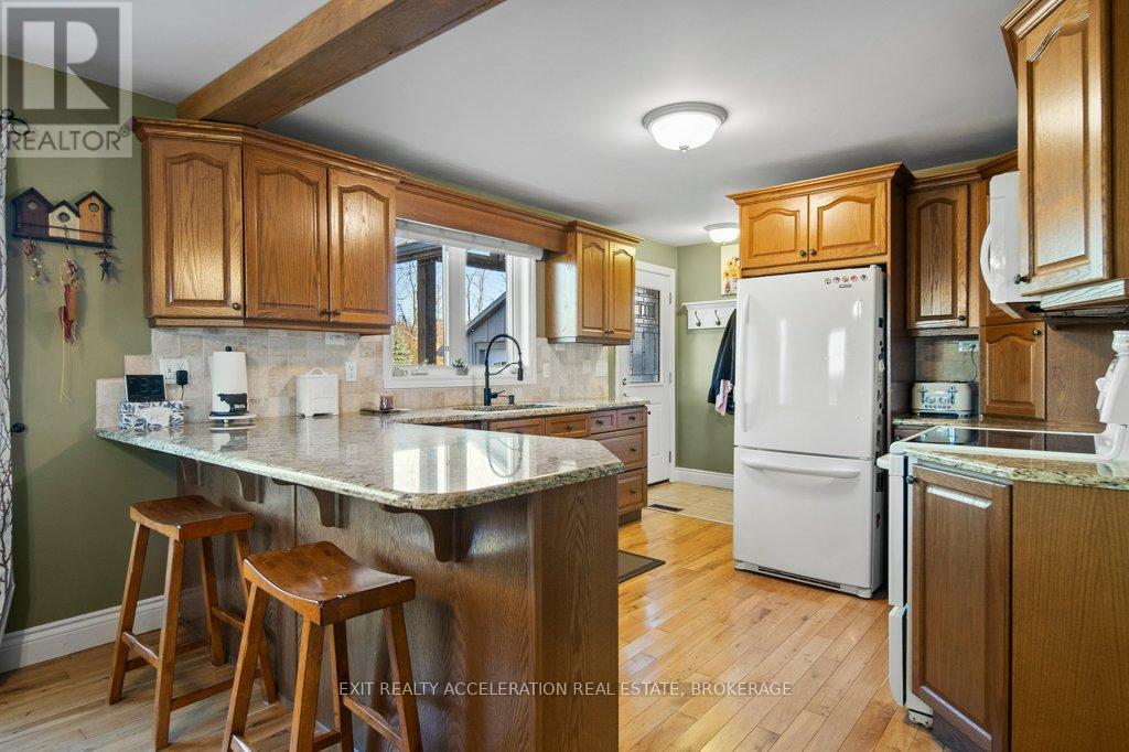 1560 County Rd 1 E, Stone Mills, Ontario  K7R 3L2 - Photo 11 - X12521820