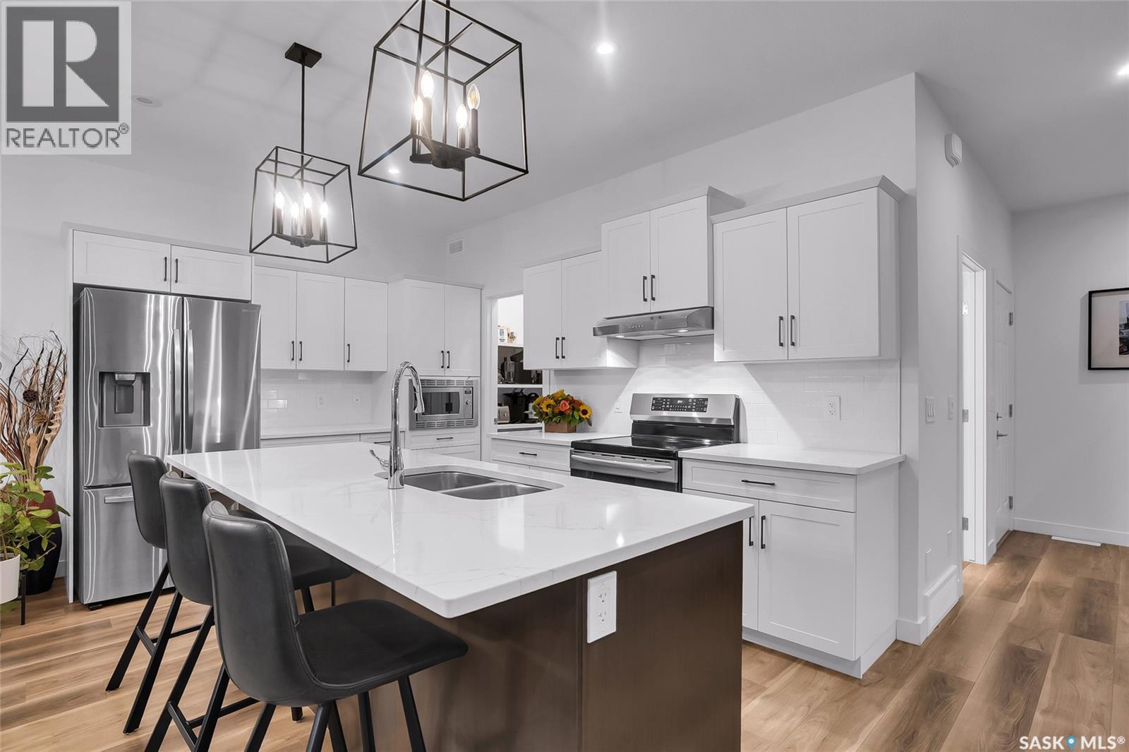 2026 Stilling Lane, Saskatoon, Saskatchewan  S7V 0X1 - Photo 6 - SK023628