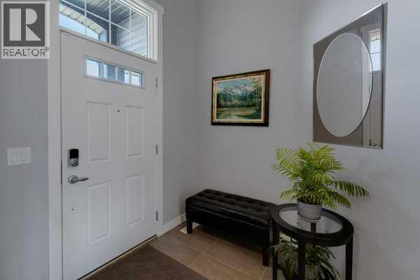 192 Heritage Boulevard, Cochrane, Alberta  T4C 0S5 - Photo 3 - A2255589