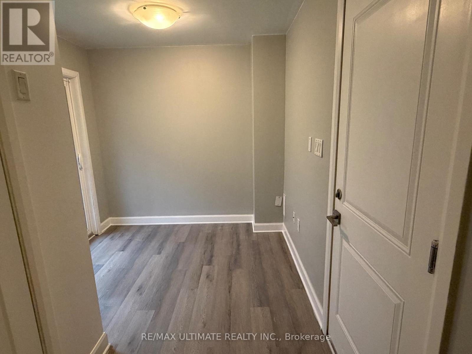 290 - 30 Times Square Boulevard, Hamilton, Ontario  L8J 0L9 - Photo 26 - X12520066