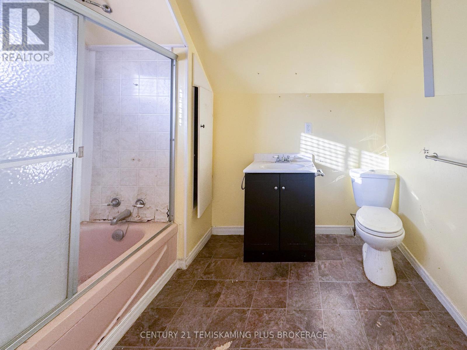 8 Cobalt Street, Cobalt, Ontario  P0J 1C0 - Photo 10 - T12521762