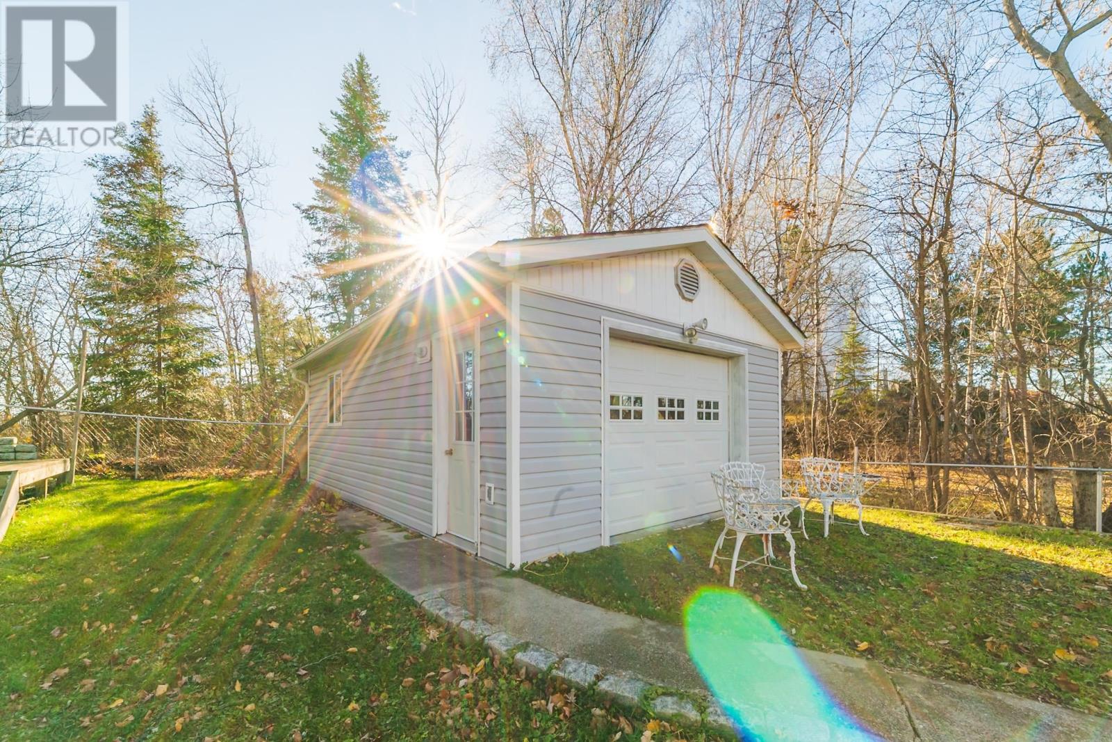 620 Sixth St, Kenora, Ontario  P0X 1C0 - Photo 6 - TB253410