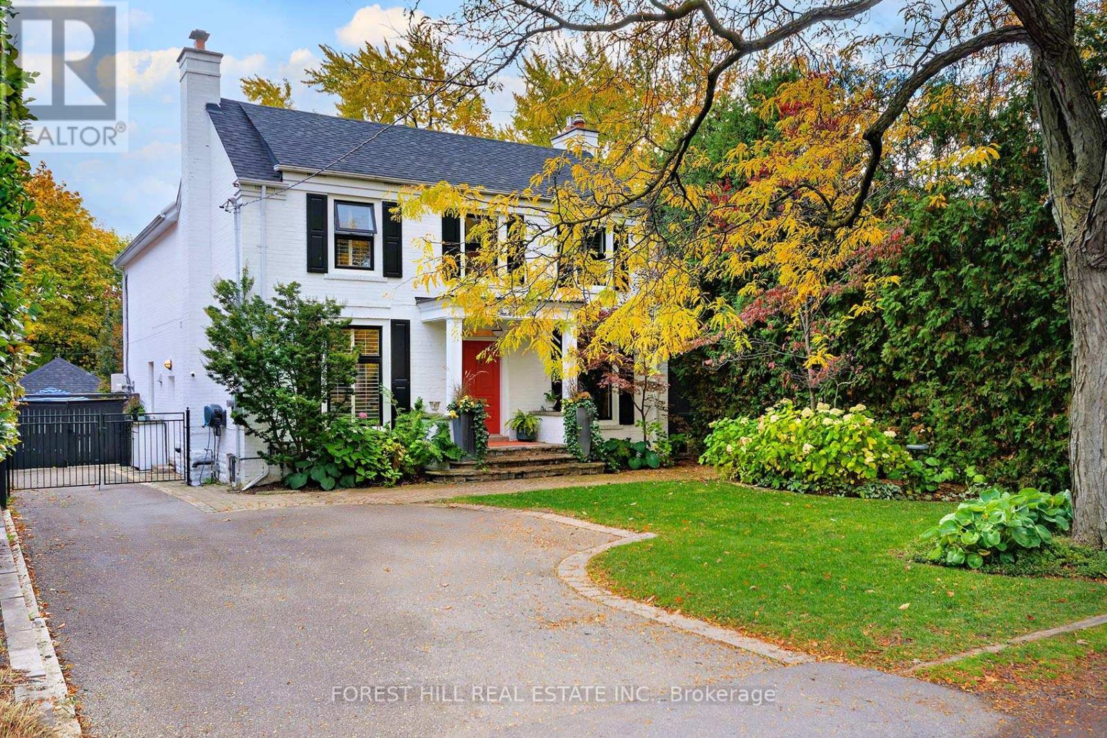 181 HILLHURST BOULEVARD, Toronto, Ontario