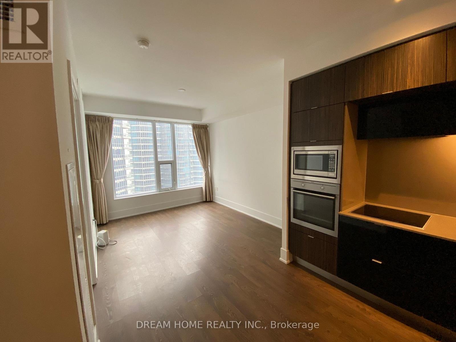 3009 - 10 York Street, Toronto, Ontario  M5J 2Z2 - Photo 3 - C12521464