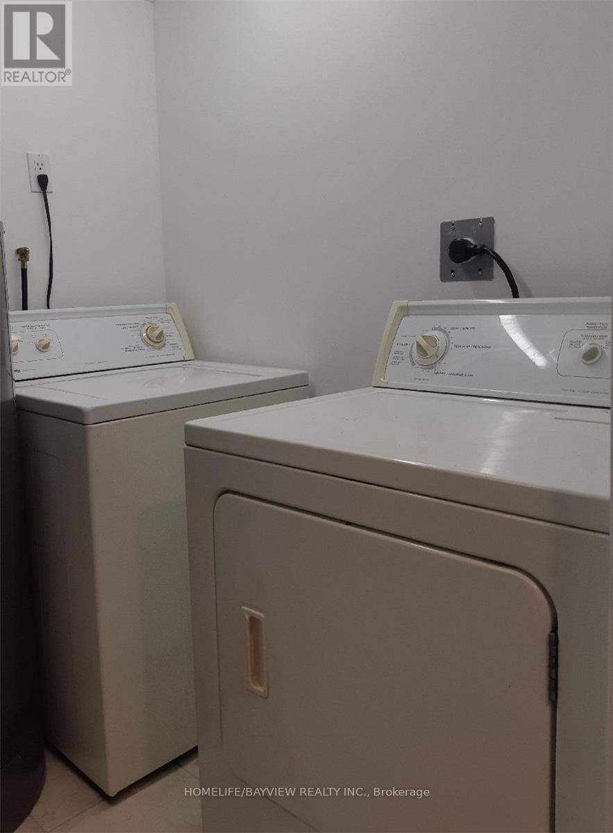 16 Lynch(Lower Level) Road, Toronto (Don Valley Village), Ontario  M2J 2V5 - Photo 14 - C12521596