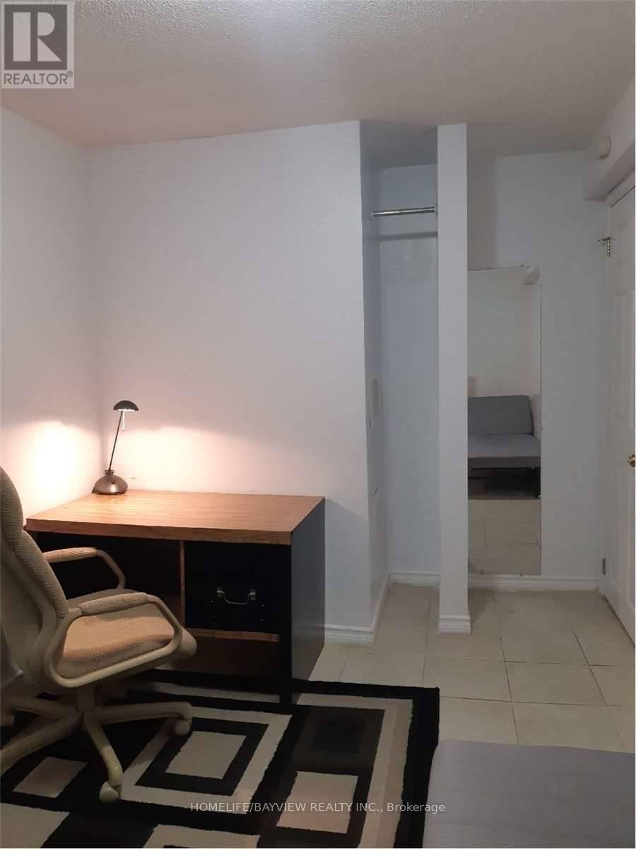 16 Lynch(Lower Level) Road, Toronto (Don Valley Village), Ontario  M2J 2V5 - Photo 7 - C12521596