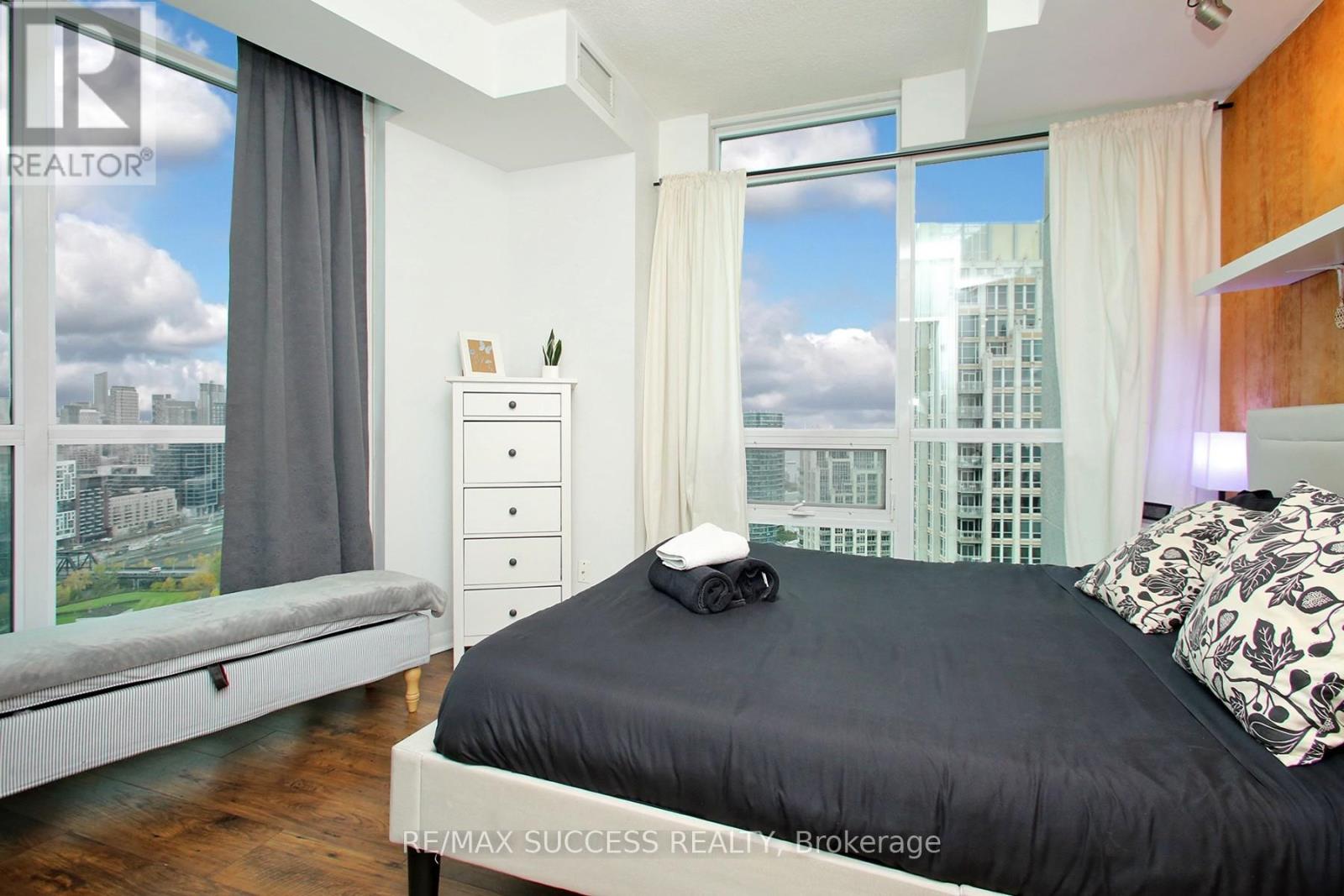 3211 - 215 Fort York Boulevard, Toronto (Niagara), Ontario  M5V 4A2 - Photo 8 - C12521600