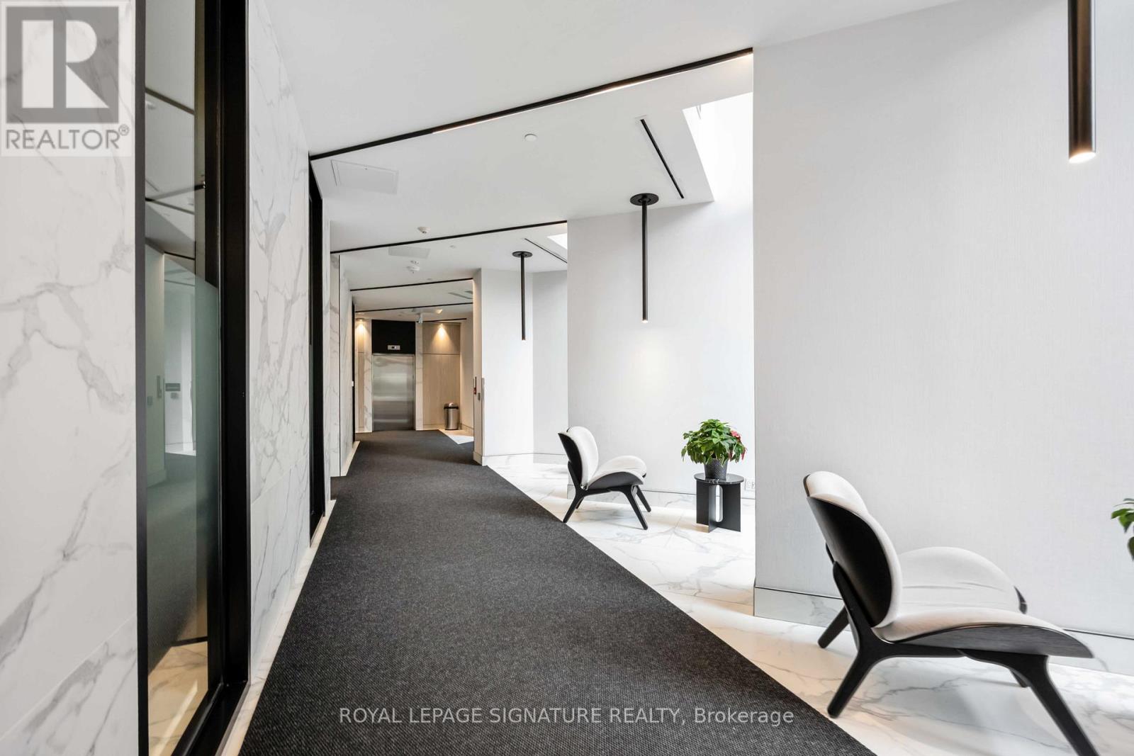 216 - 30 Tretti Way, Toronto, Ontario  M3H 0E3 - Photo 3 - C12521636