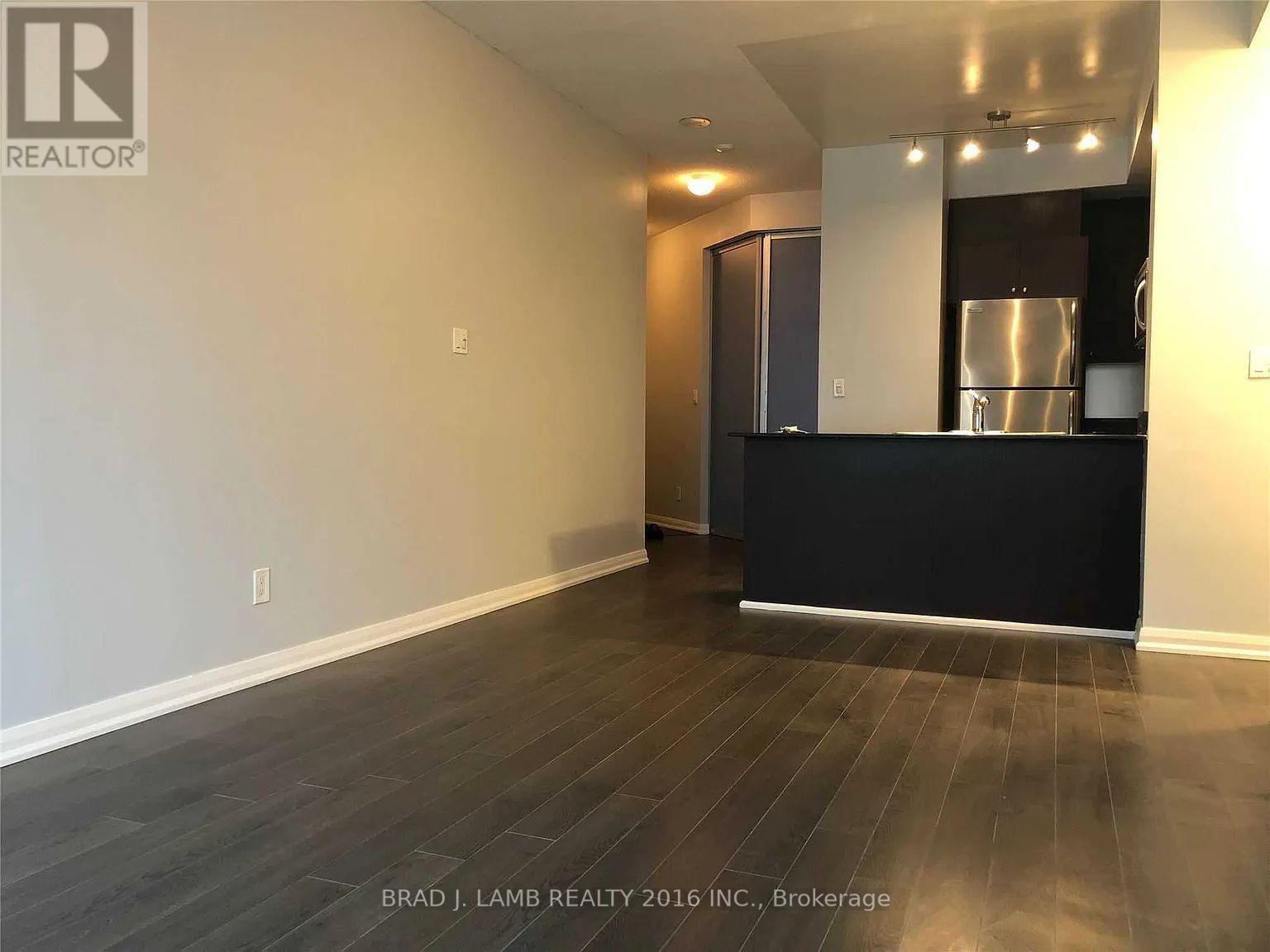 714 - 18 Beverley Street S, Toronto, Ontario  M5T 3L2 - Photo 2 - C12521682