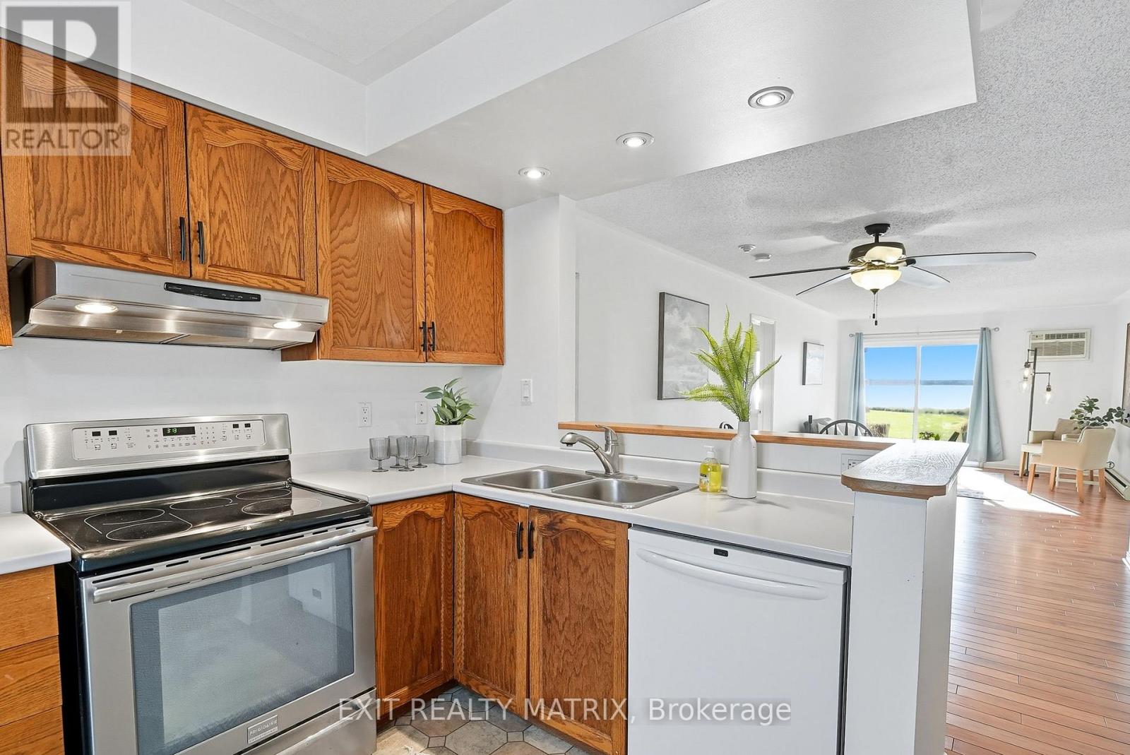 1c - 160 Edwards Street, Clarence-Rockland, Ontario K4K 1H9 - Photo 8 - X12521746