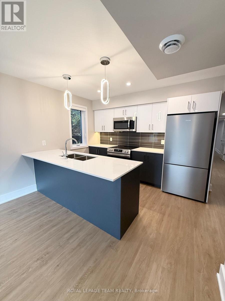 1 - 119 Springfield Road, Ottawa, Ontario  K1M 1C5 - Photo 6 - X12521796