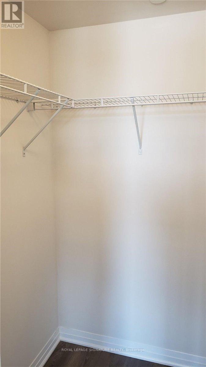 424 - 2301 Danforth Avenue, Toronto, Ontario  M4C 1K5 - Photo 10 - E12521368