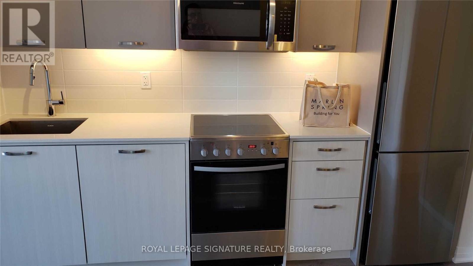 424 - 2301 Danforth Avenue, Toronto, Ontario  M4C 1K5 - Photo 14 - E12521368