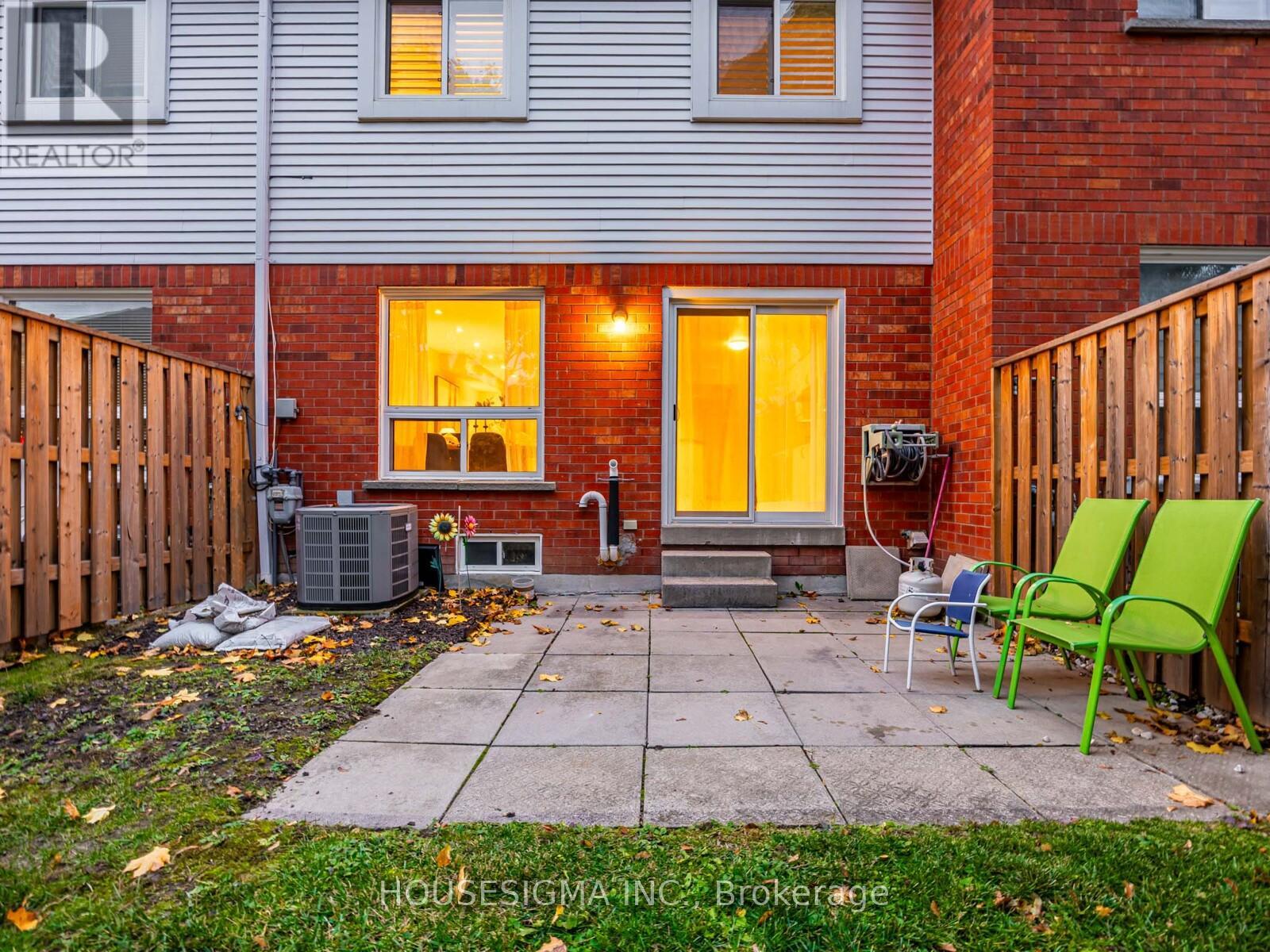 225 - 10 Bassett Boulevard, Whitby, Ontario  L1N 9C8 - Photo 23 - E12521426