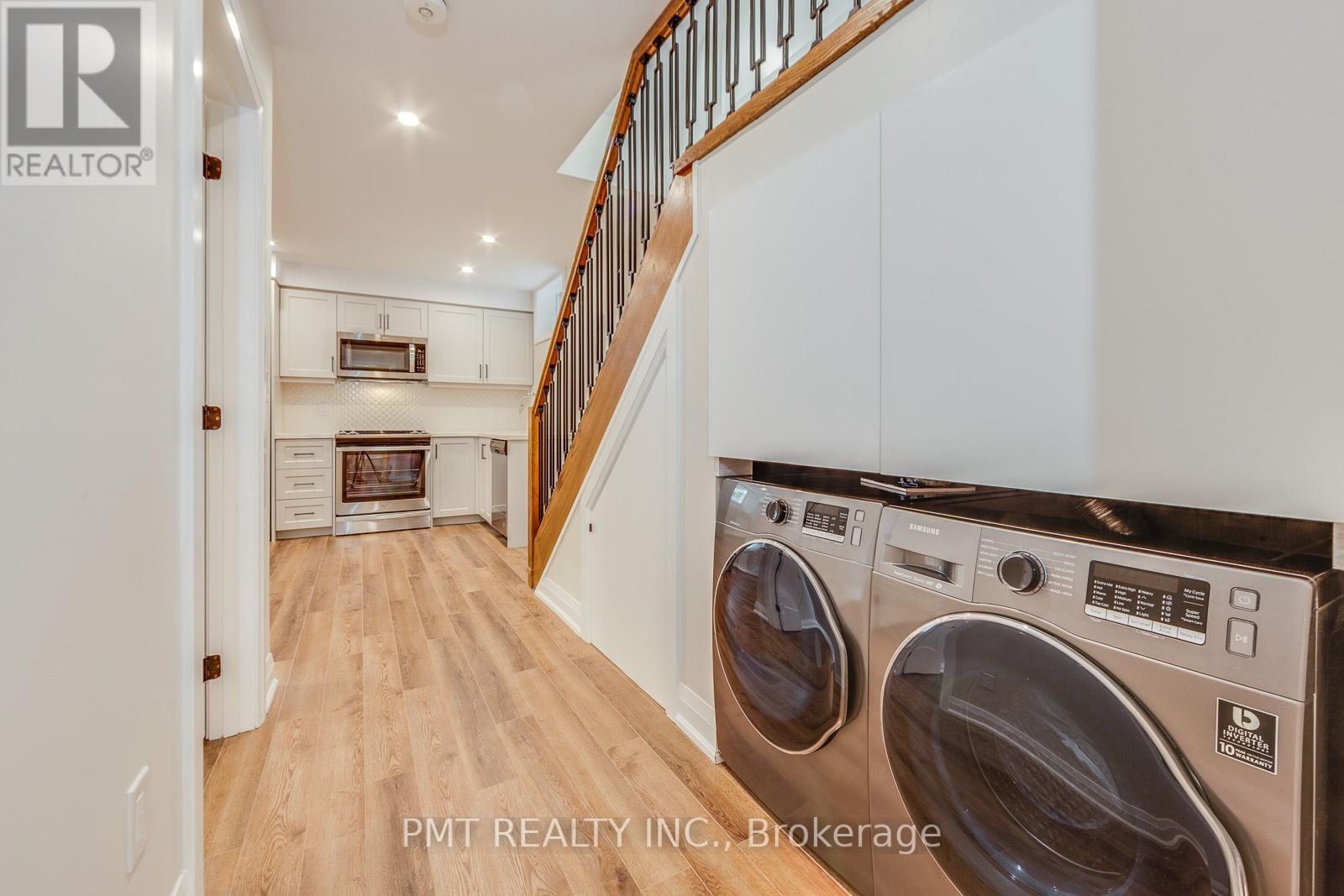 C - 17 Lockwood Road, Toronto, Ontario  M4L 3M7 - Photo 6 - E12521454