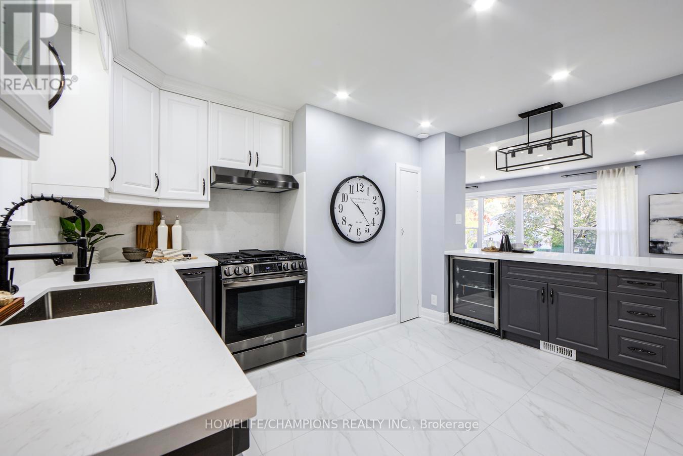 8 Flerimac Road, Toronto (West Hill), Ontario  M1E 4A9 - Photo 18 - E12521590