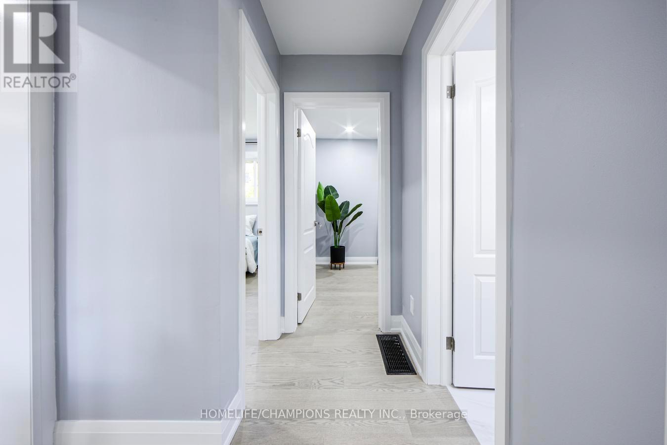 8 Flerimac Road, Toronto (West Hill), Ontario  M1E 4A9 - Photo 20 - E12521590