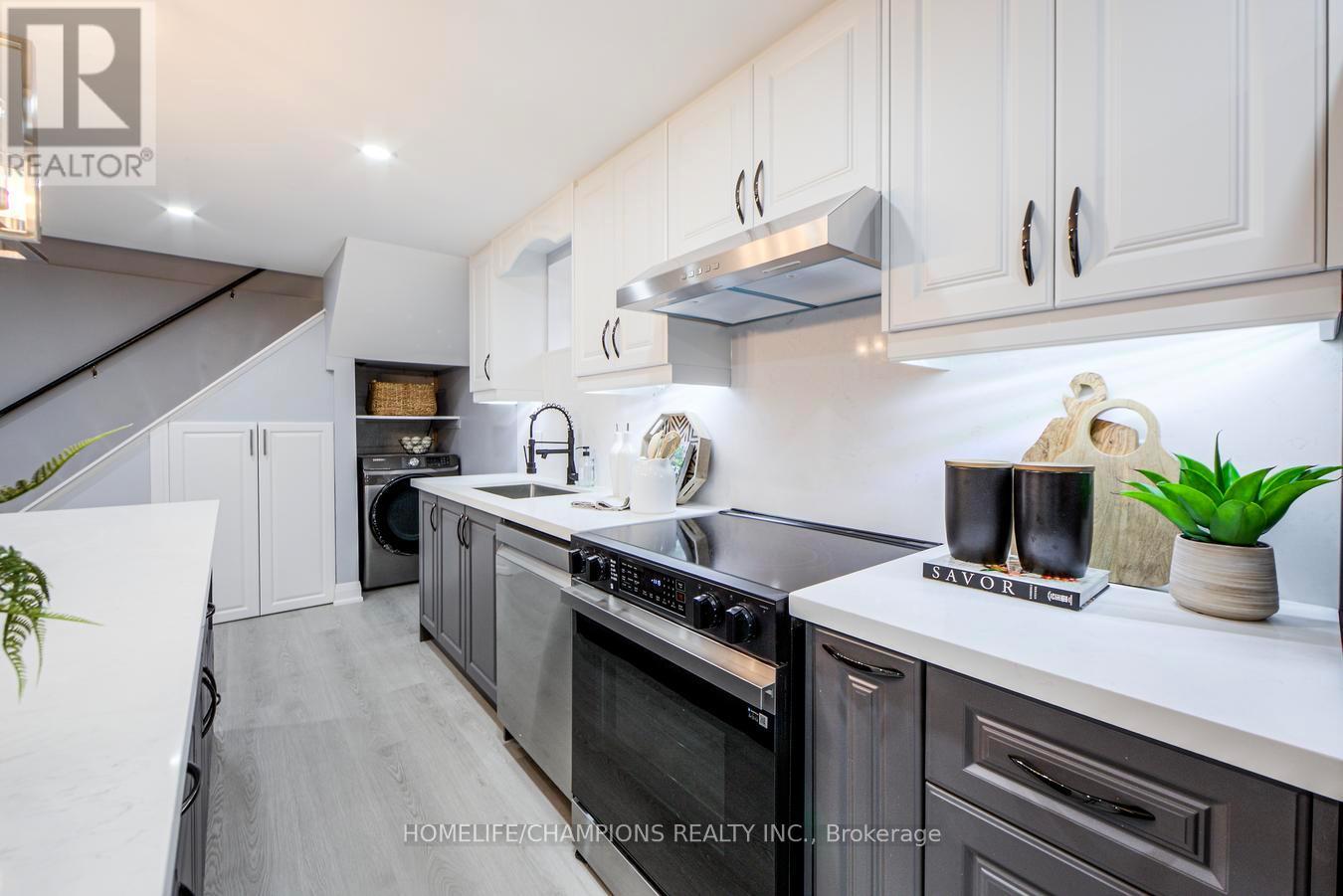 8 Flerimac Road, Toronto (West Hill), Ontario  M1E 4A9 - Photo 35 - E12521590