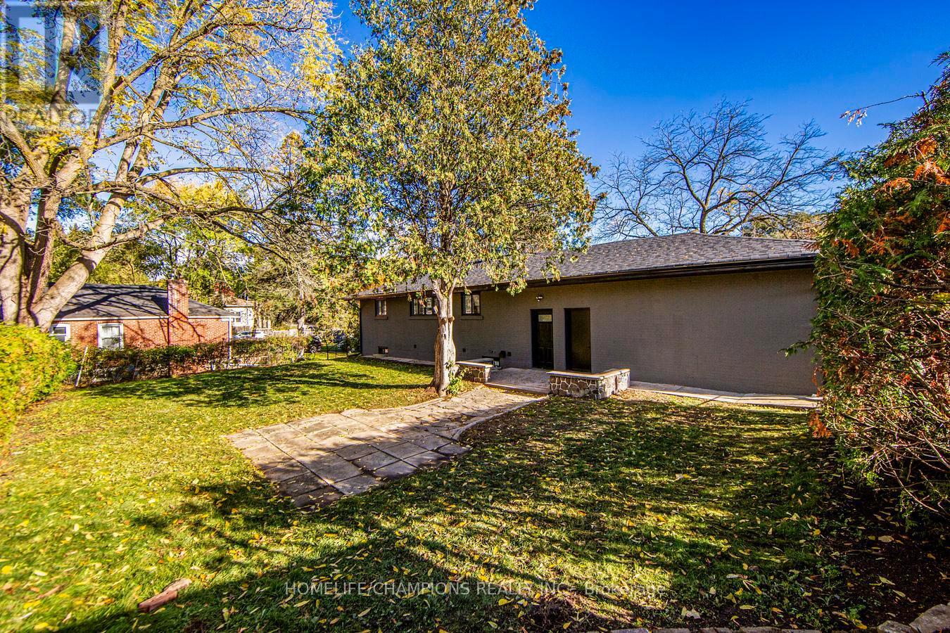 8 Flerimac Road, Toronto (West Hill), Ontario  M1E 4A9 - Photo 50 - E12521590