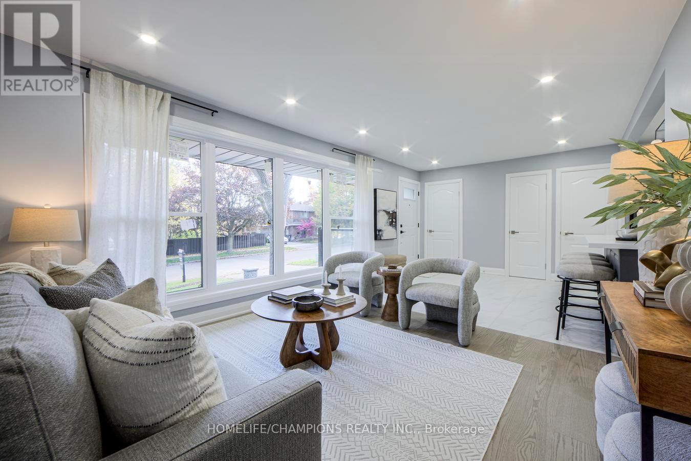 8 Flerimac Road, Toronto (West Hill), Ontario  M1E 4A9 - Photo 9 - E12521590