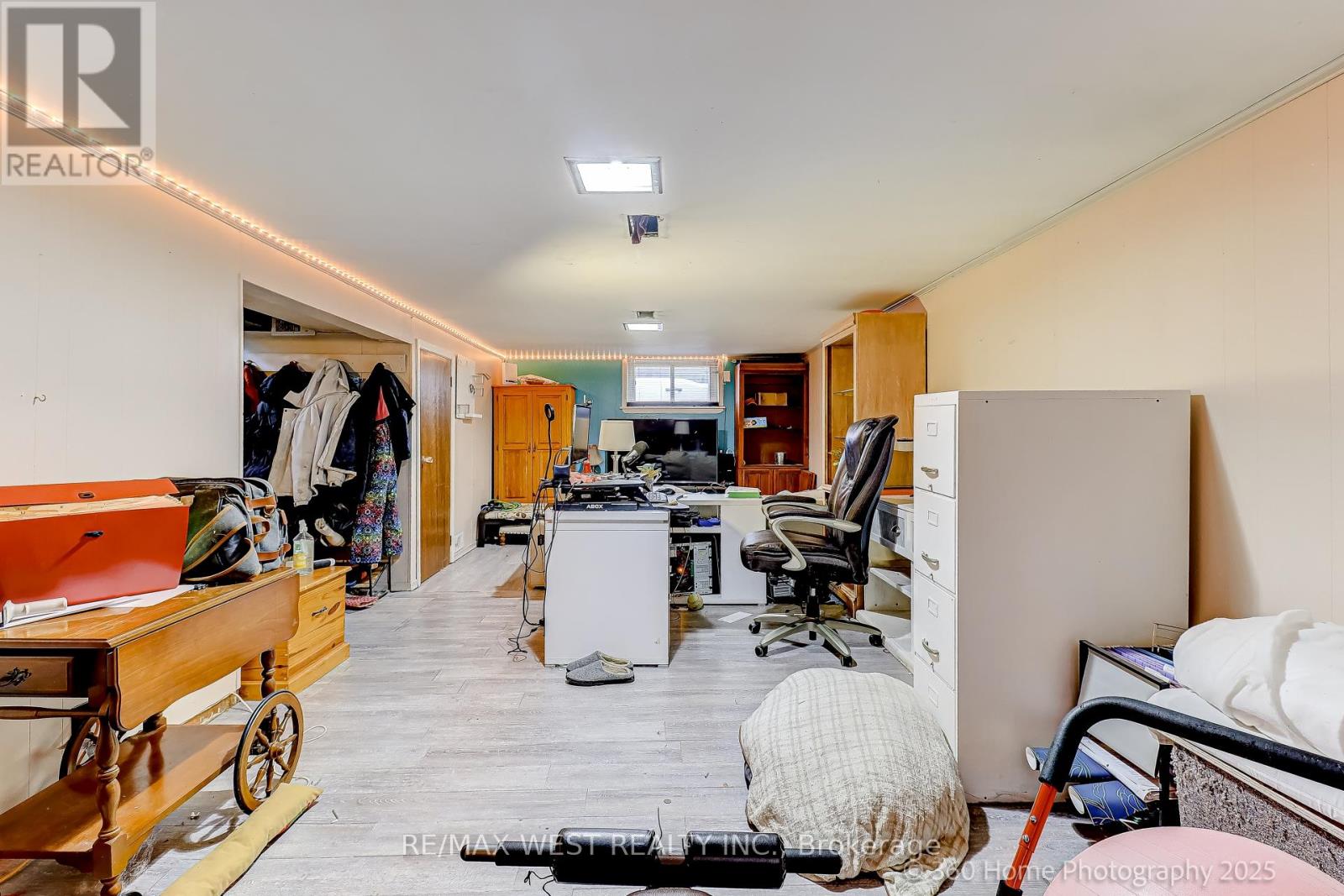 184 Oakridge Drive, Toronto, Ontario  M1M 2B1 - Photo 8 - E12521606