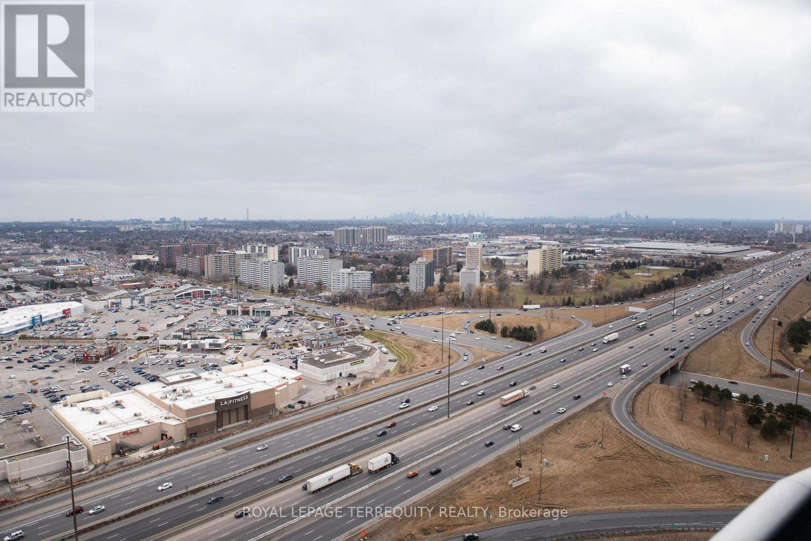 3504 - 125 Village Green Square, Toronto, Ontario  M1S 0G3 - Photo 4 - E12521608