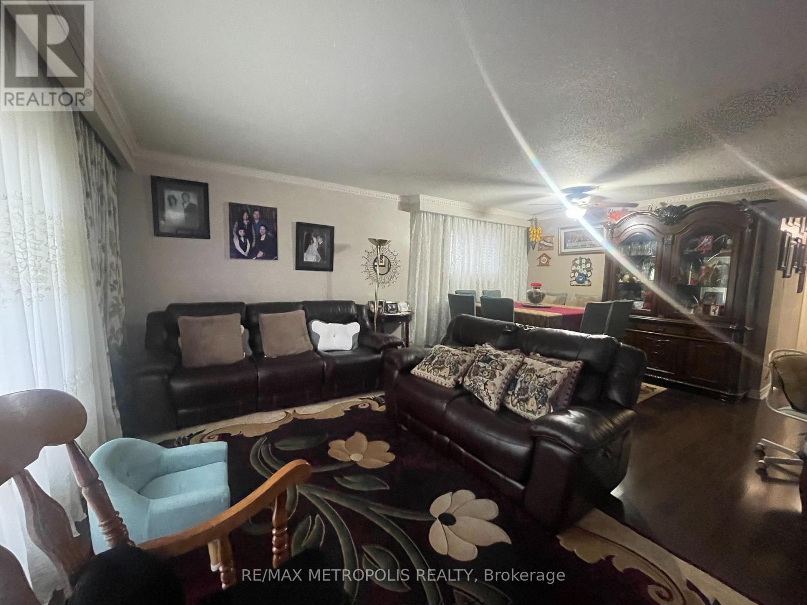 29 Charles Tupper Drive, Toronto, Ontario  M1C 2A8 - Photo 4 - E12521616