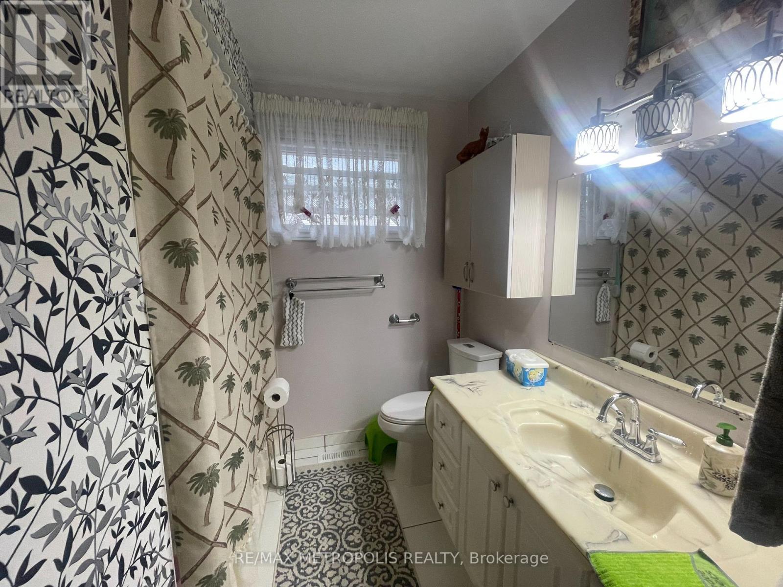 29 Charles Tupper Drive, Toronto, Ontario  M1C 2A8 - Photo 7 - E12521616