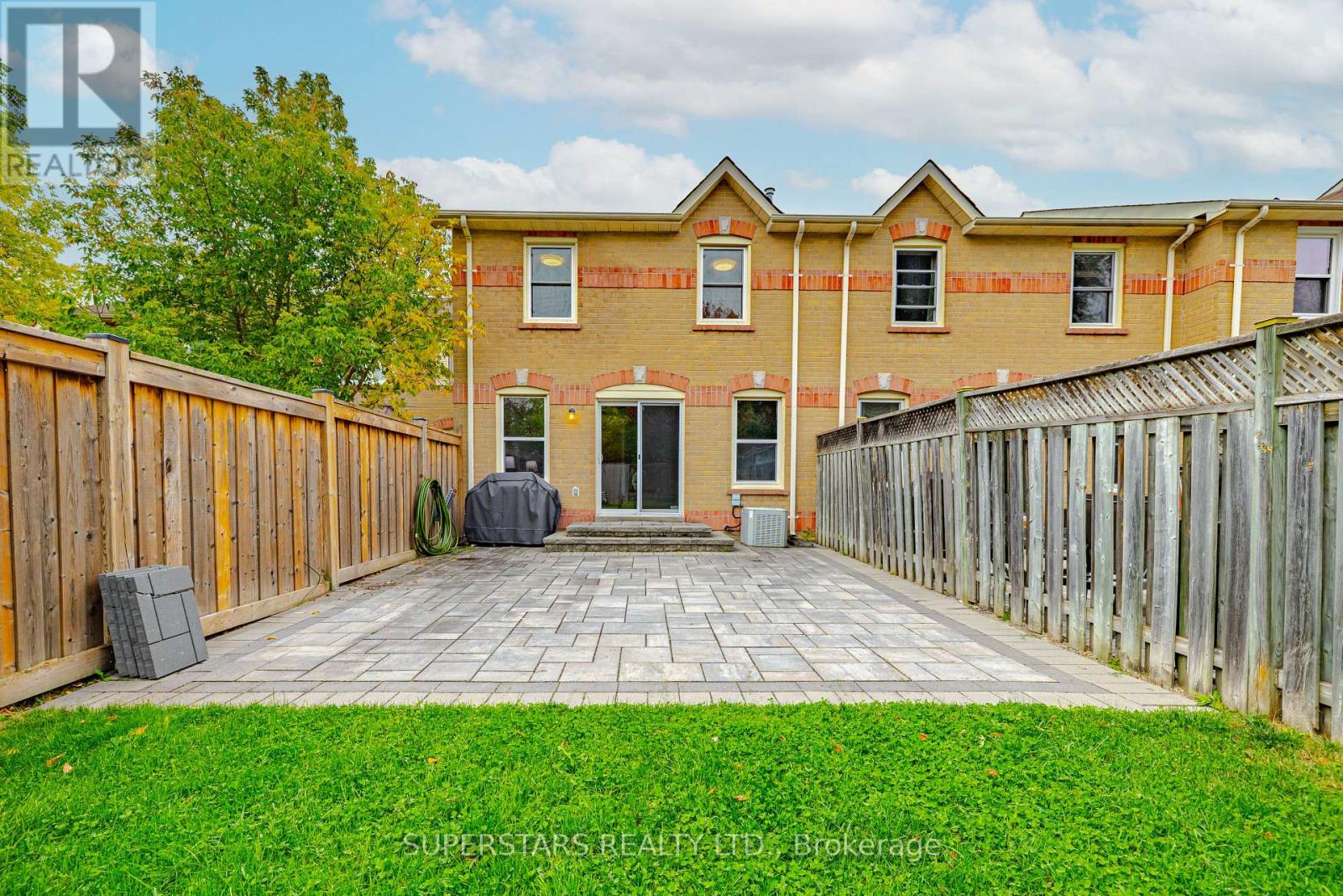 7 Steepleview Crescent, Richmond Hill, Ontario  L4C 9R1 - Photo 5 - N12521364