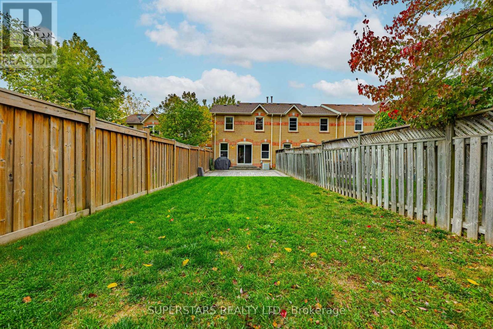 7 Steepleview Crescent, Richmond Hill, Ontario  L4C 9R1 - Photo 7 - N12521364