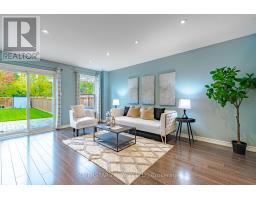<div class="price">$949,000</div> 7 Steepleview Crescent, Richmond Hill<br><div style="margin-bottom:8px;"><small>Superstars Realty Ltd.</small></div><div class='bed_bath'>3 Bed | 2 Bath</div>