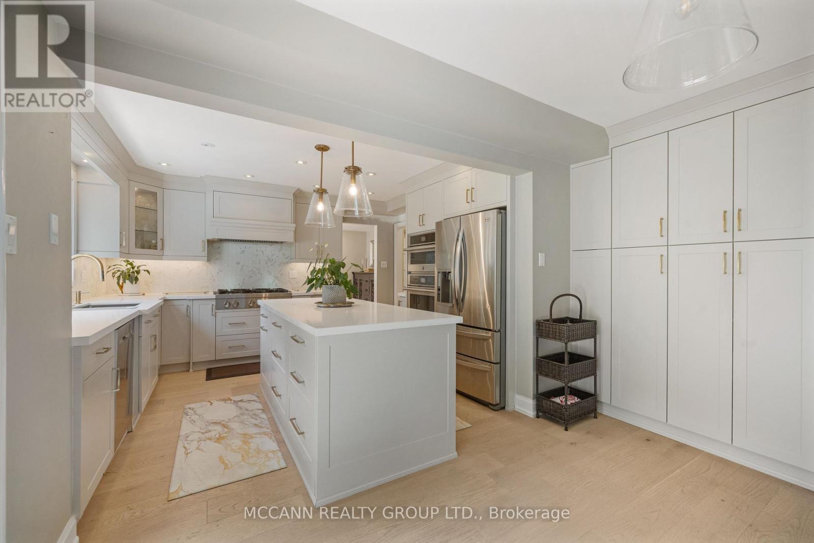 5 Waverley Crescent, Richmond Hill, Ontario  L4C 8Z5 - Photo 12 - N12521410