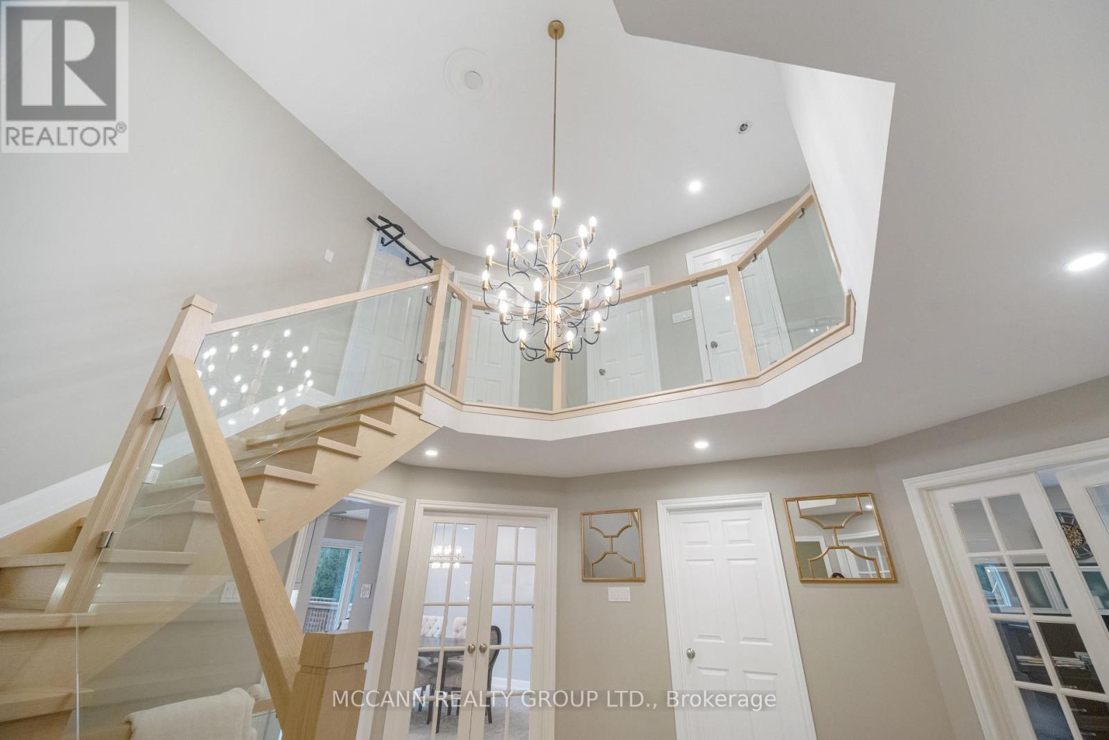 5 Waverley Crescent, Richmond Hill, Ontario  L4C 8Z5 - Photo 17 - N12521410