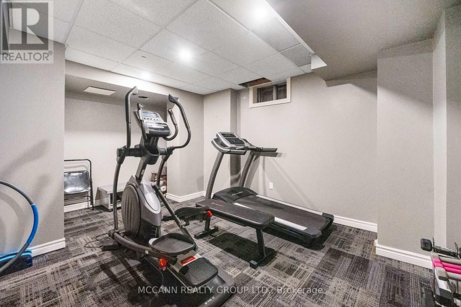 5 Waverley Crescent, Richmond Hill, Ontario  L4C 8Z5 - Photo 34 - N12521410