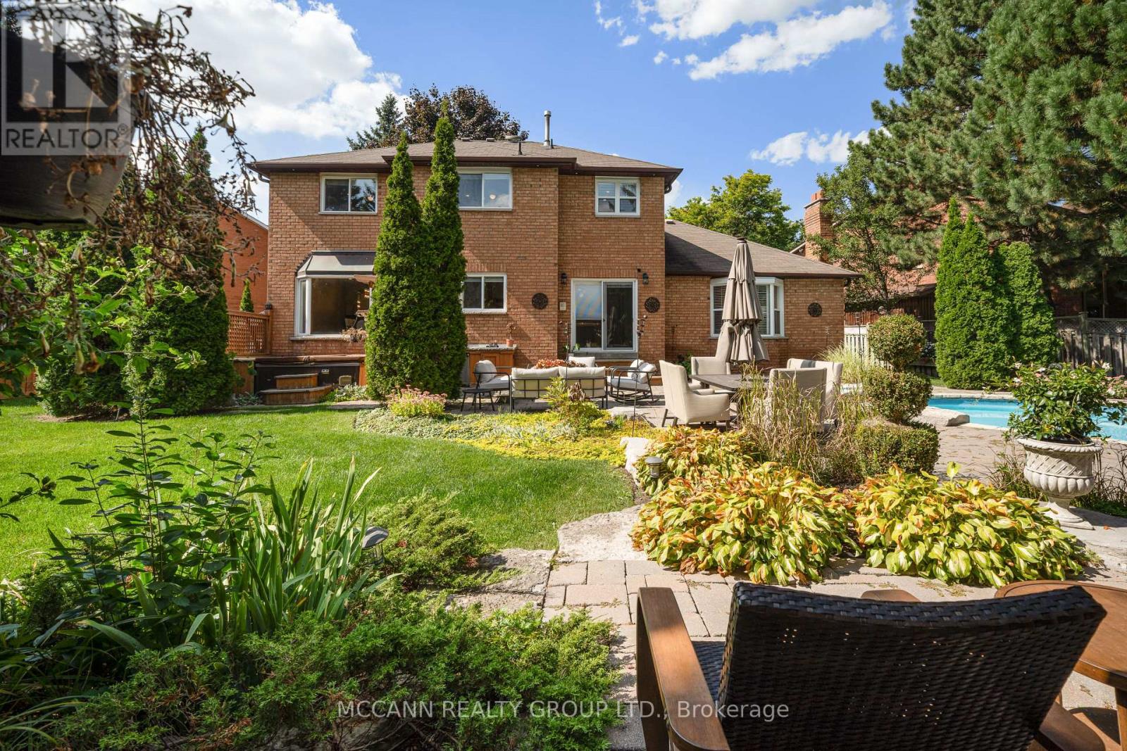 5 Waverley Crescent, Richmond Hill, Ontario  L4C 8Z5 - Photo 41 - N12521410