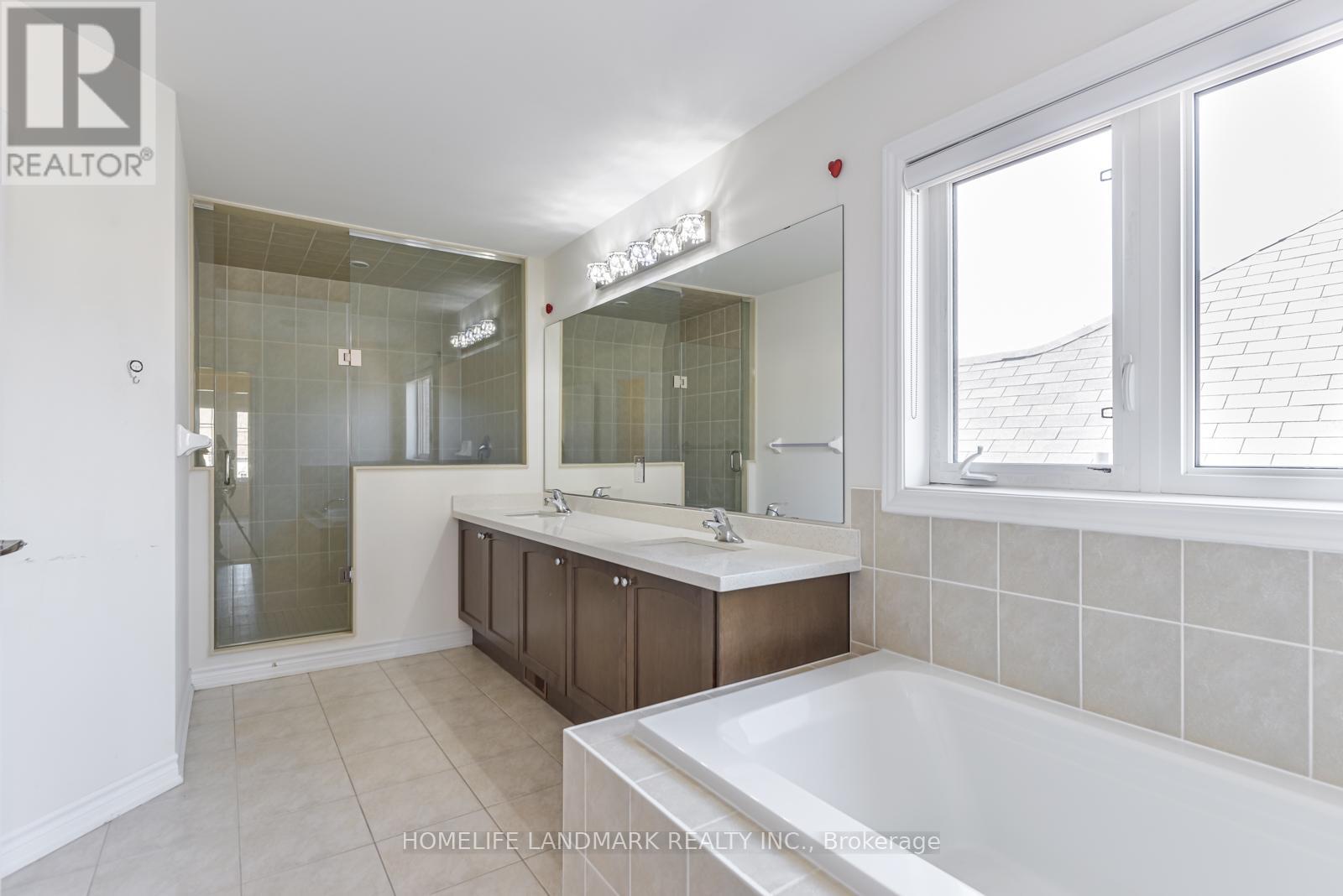 118 Livante Court, Markham, Ontario  L6C 0T8 - Photo 19 - N12521450