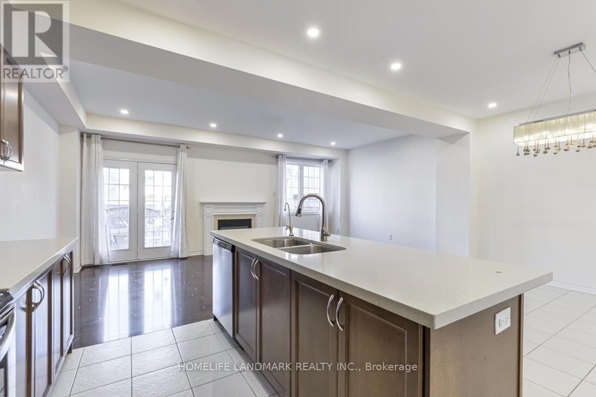 118 Livante Court, Markham, Ontario  L6C 0T8 - Photo 8 - N12521450